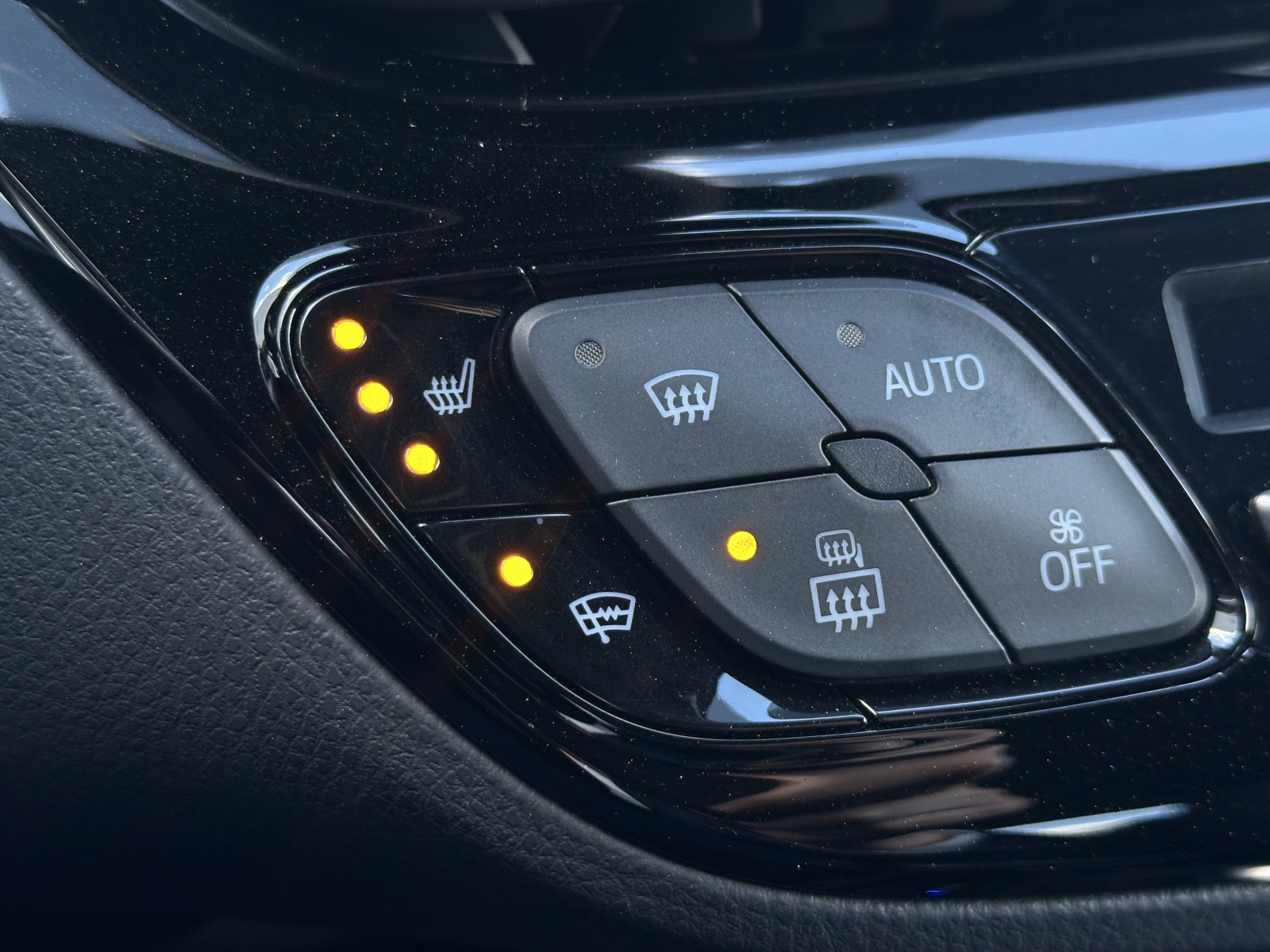 Toyota C-HR Hybrid