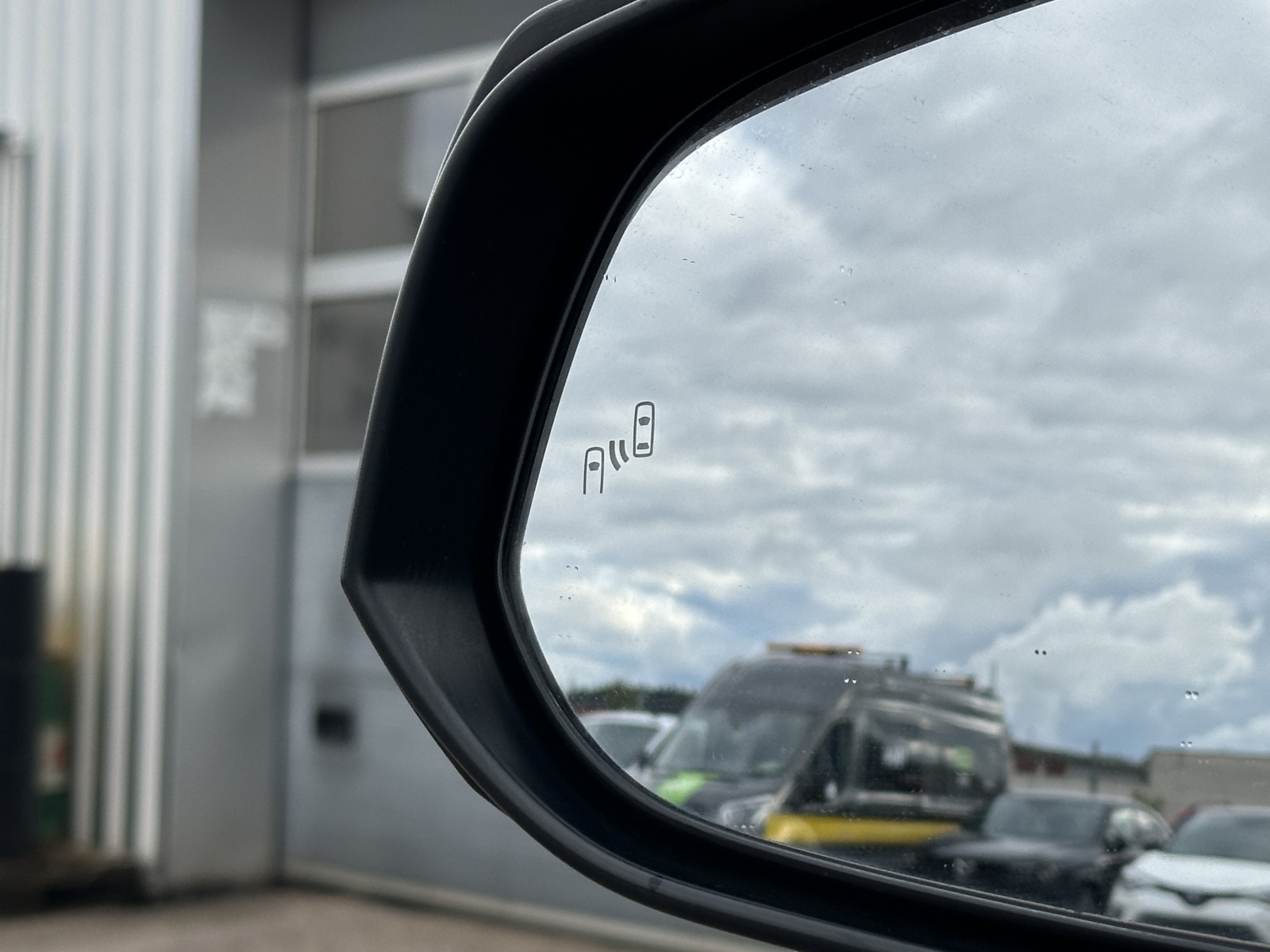 Toyota RAV4 Black Edition Hybrid AWD
