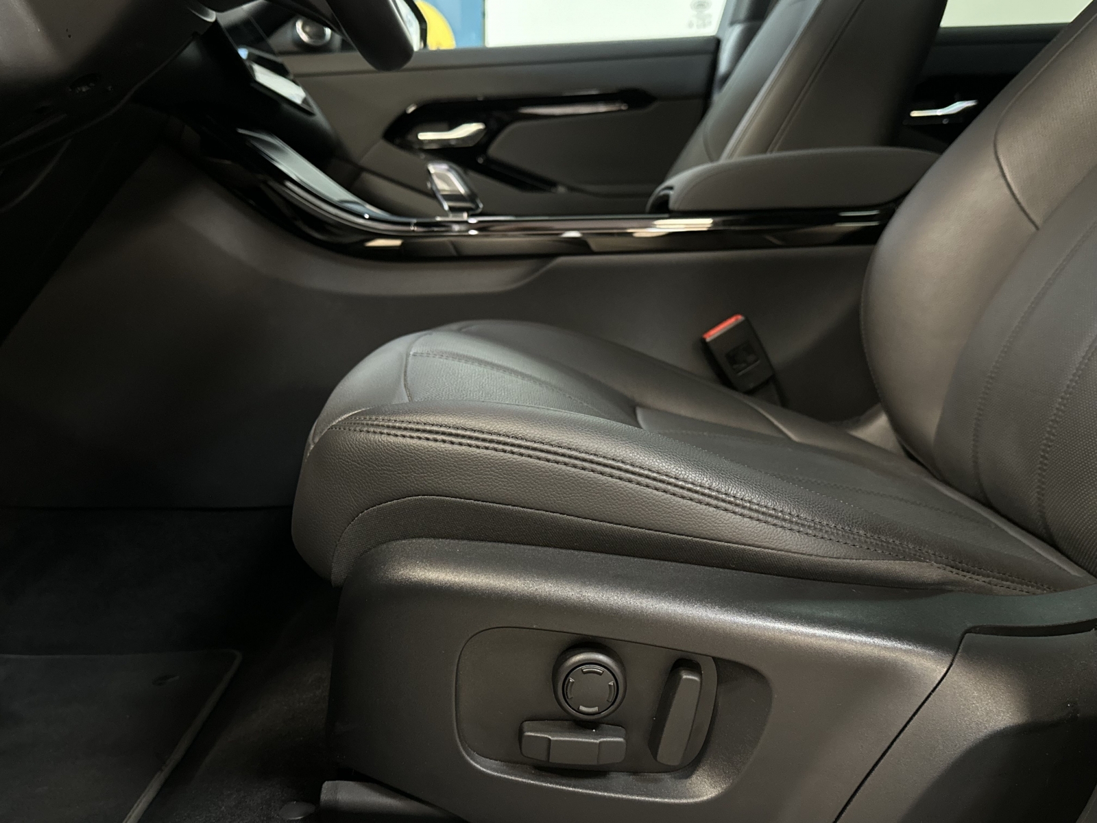 Land Rover Range Rover Evoque D165 Dynamic SE