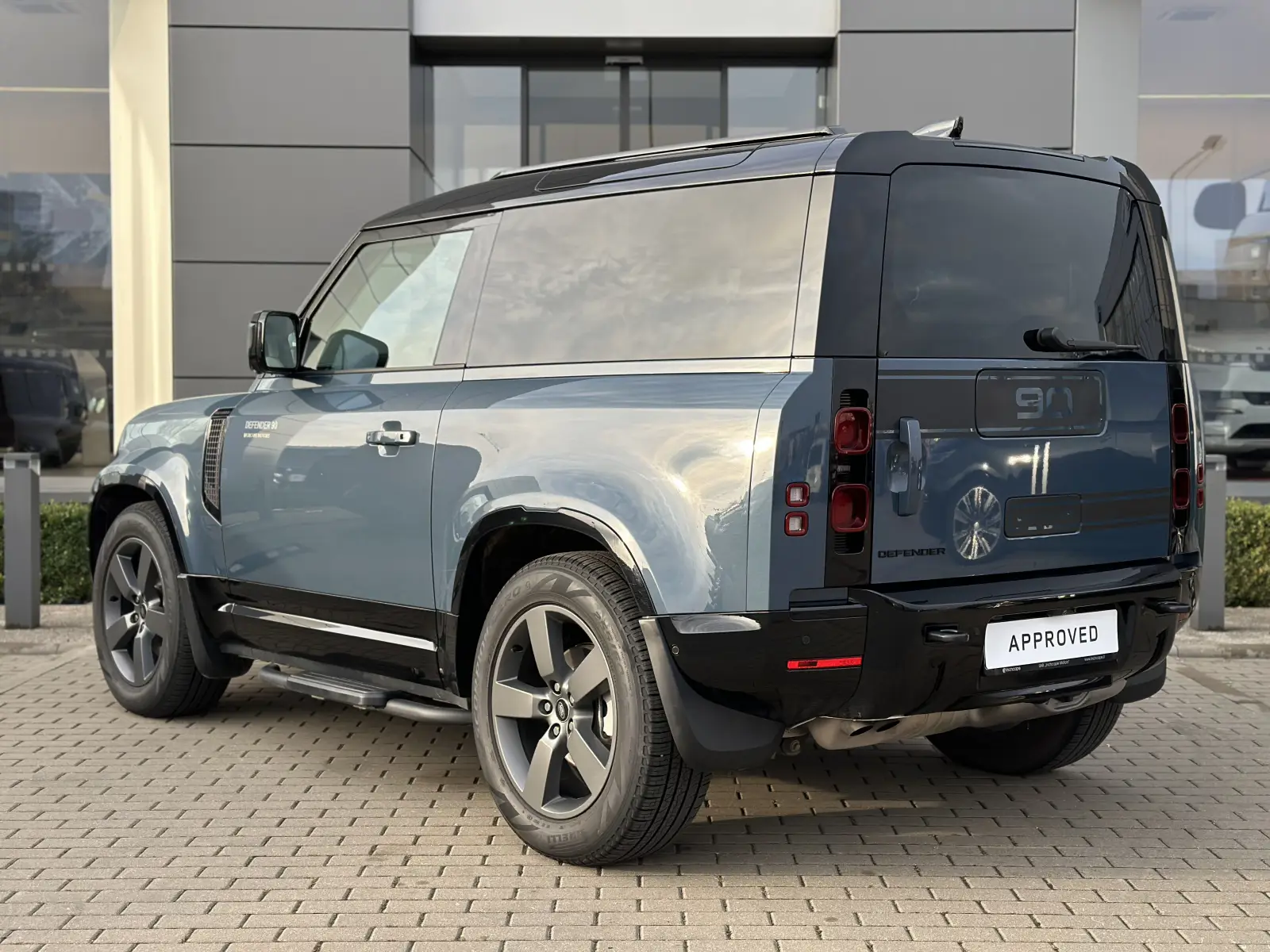 Land Rover Defender DEFENDER 90 D250 X-DYNAMIC HSE