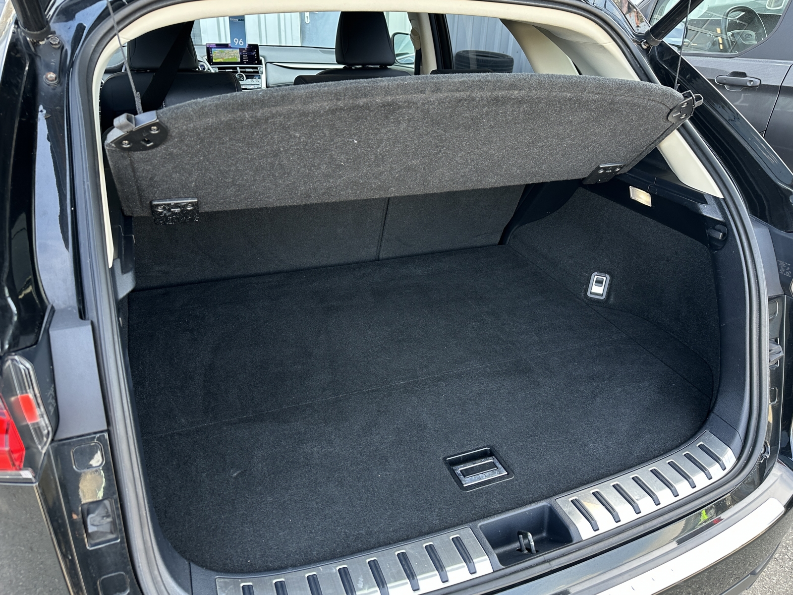 Lexus NX 300h Hybrid AWD