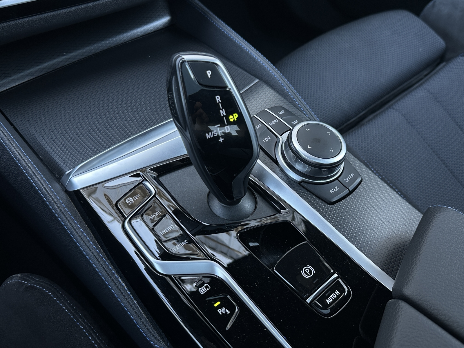 BMW 545 e xDrive