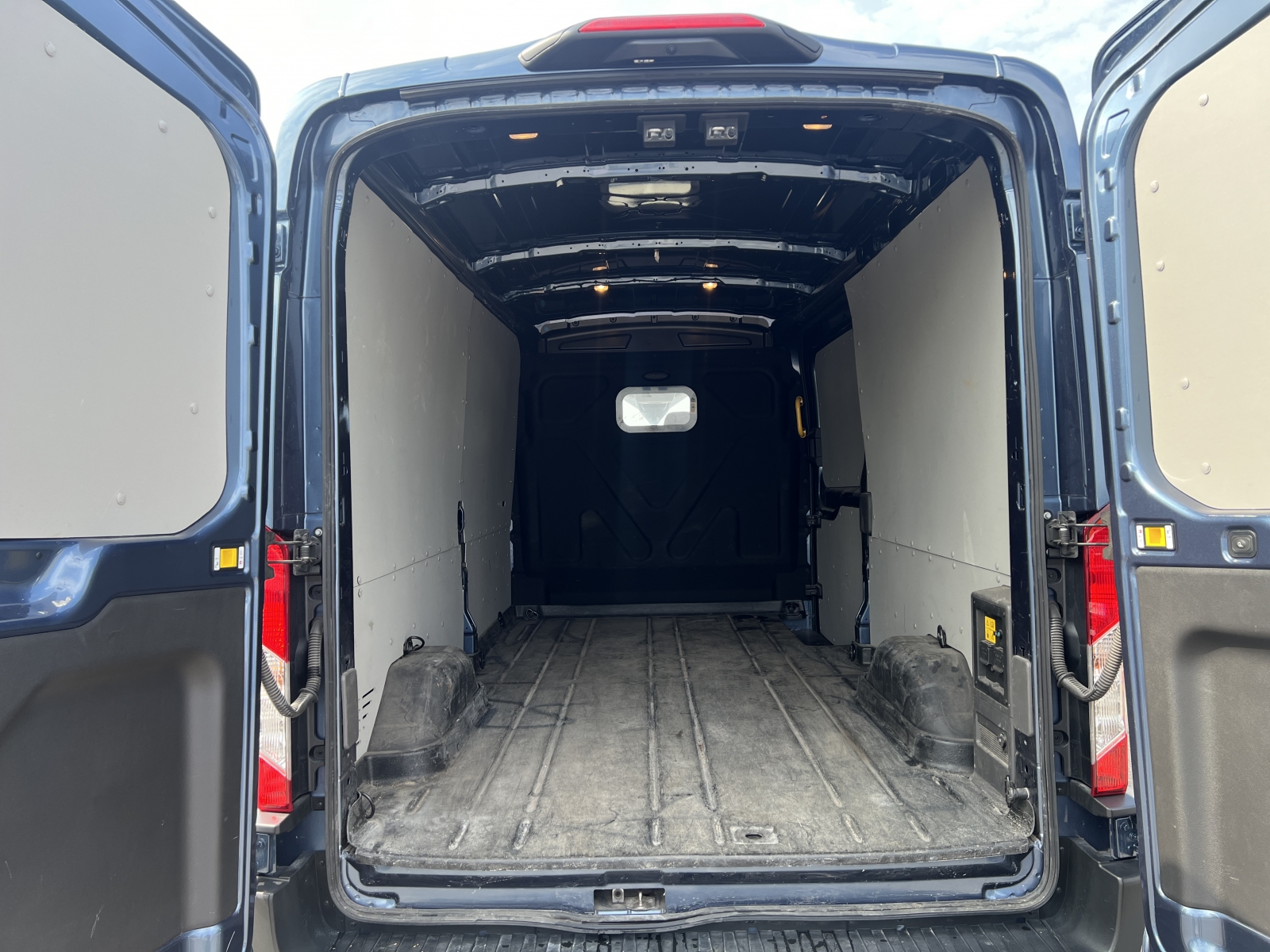 Ford Transit 100% Elektrinis VAN L3H2