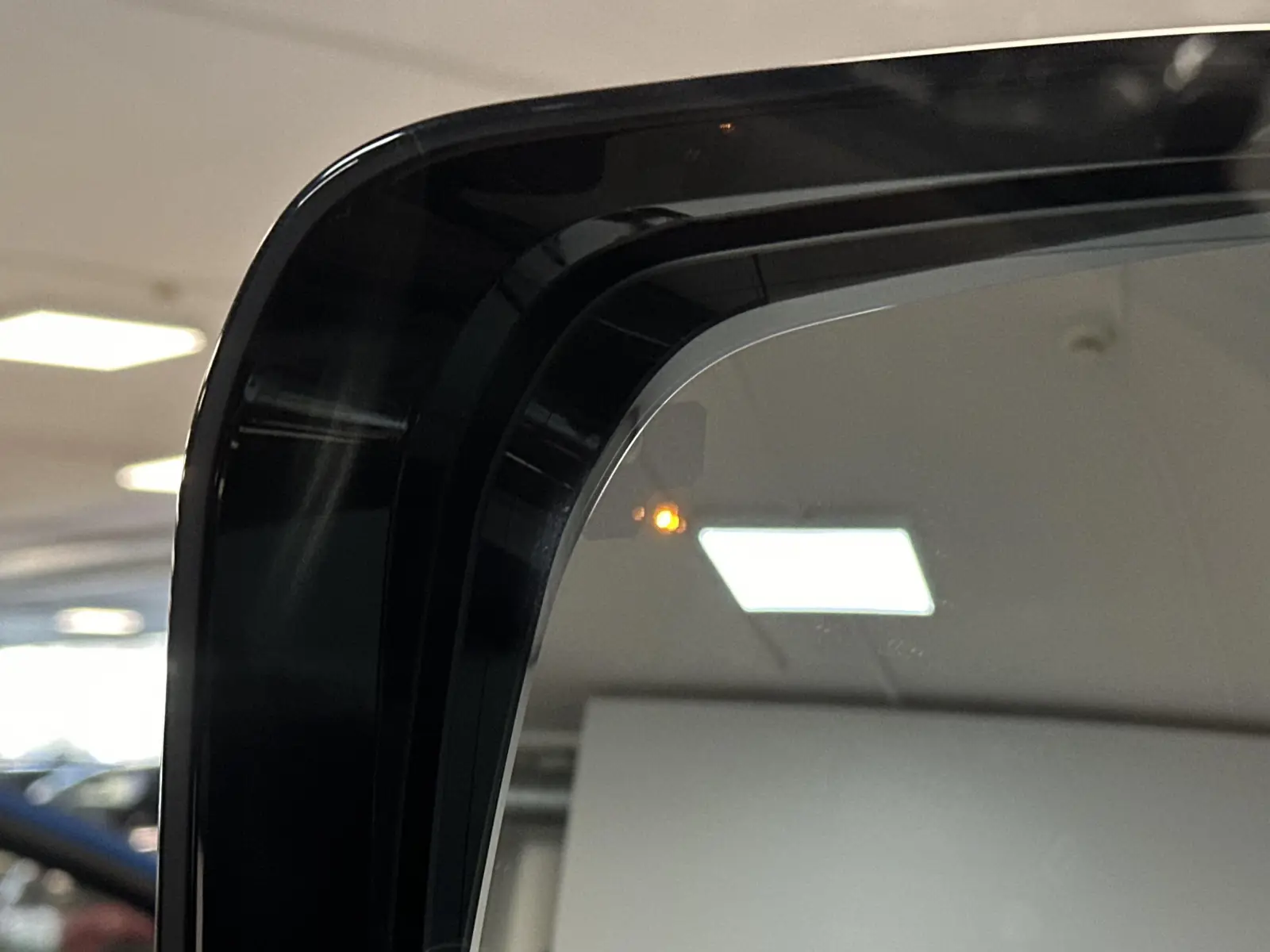 Land Rover Defender HSE R-Dynamic D250