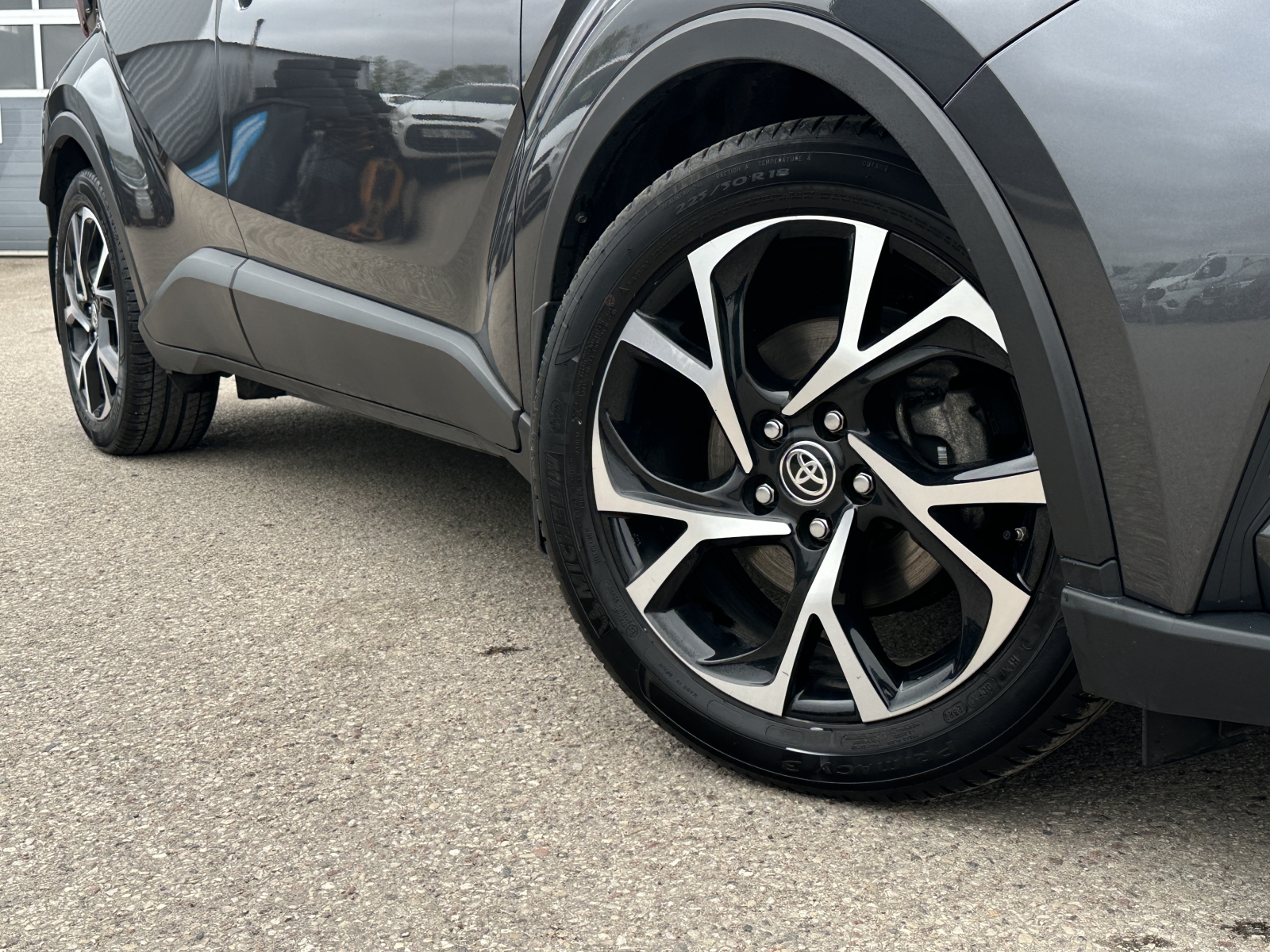 Toyota C-HR Hybrid