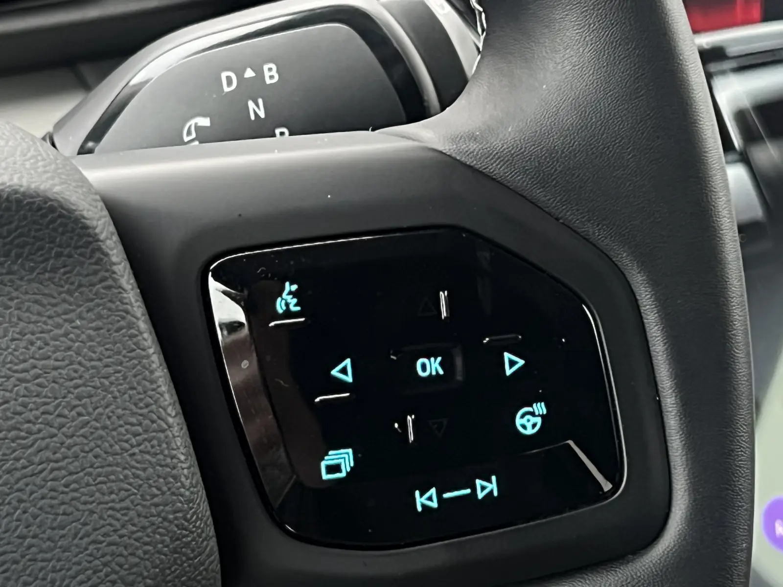 Ford Explorer Premium Extended Range AWD