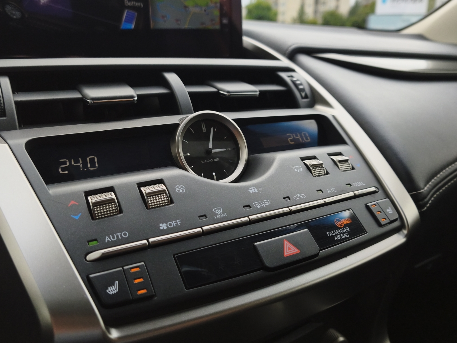 Lexus NX 300h Business Hybrid AWD