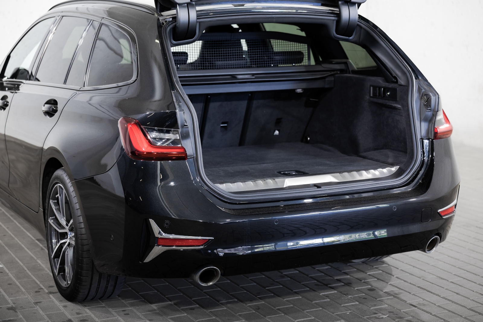 BMW 330 e
