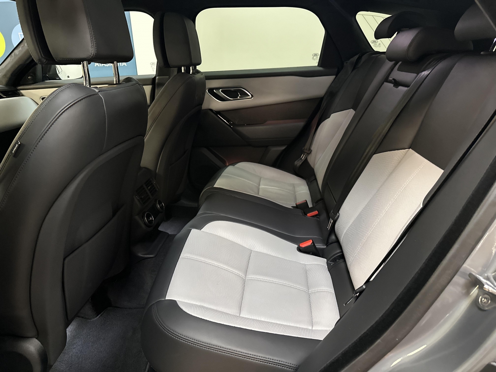 Land Rover Range Rover Velar D300 Autobiography