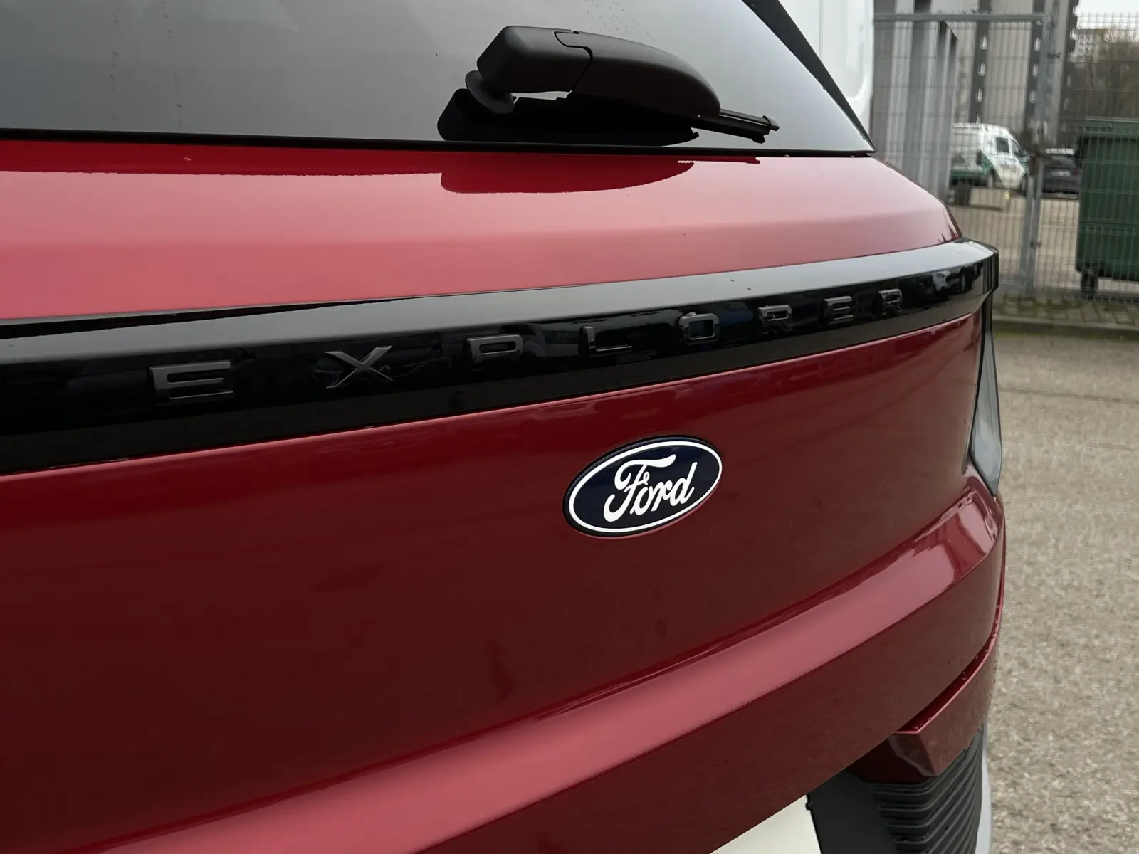 Ford Explorer Premium Extended Range AWD