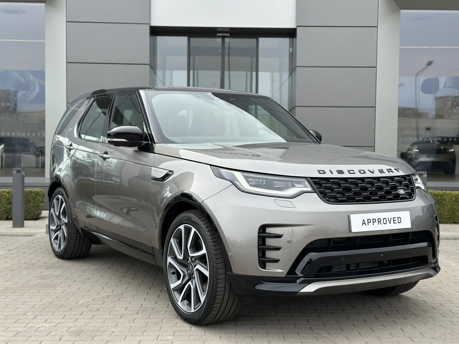 Land Rover Discovery D350 Dynamic HSE