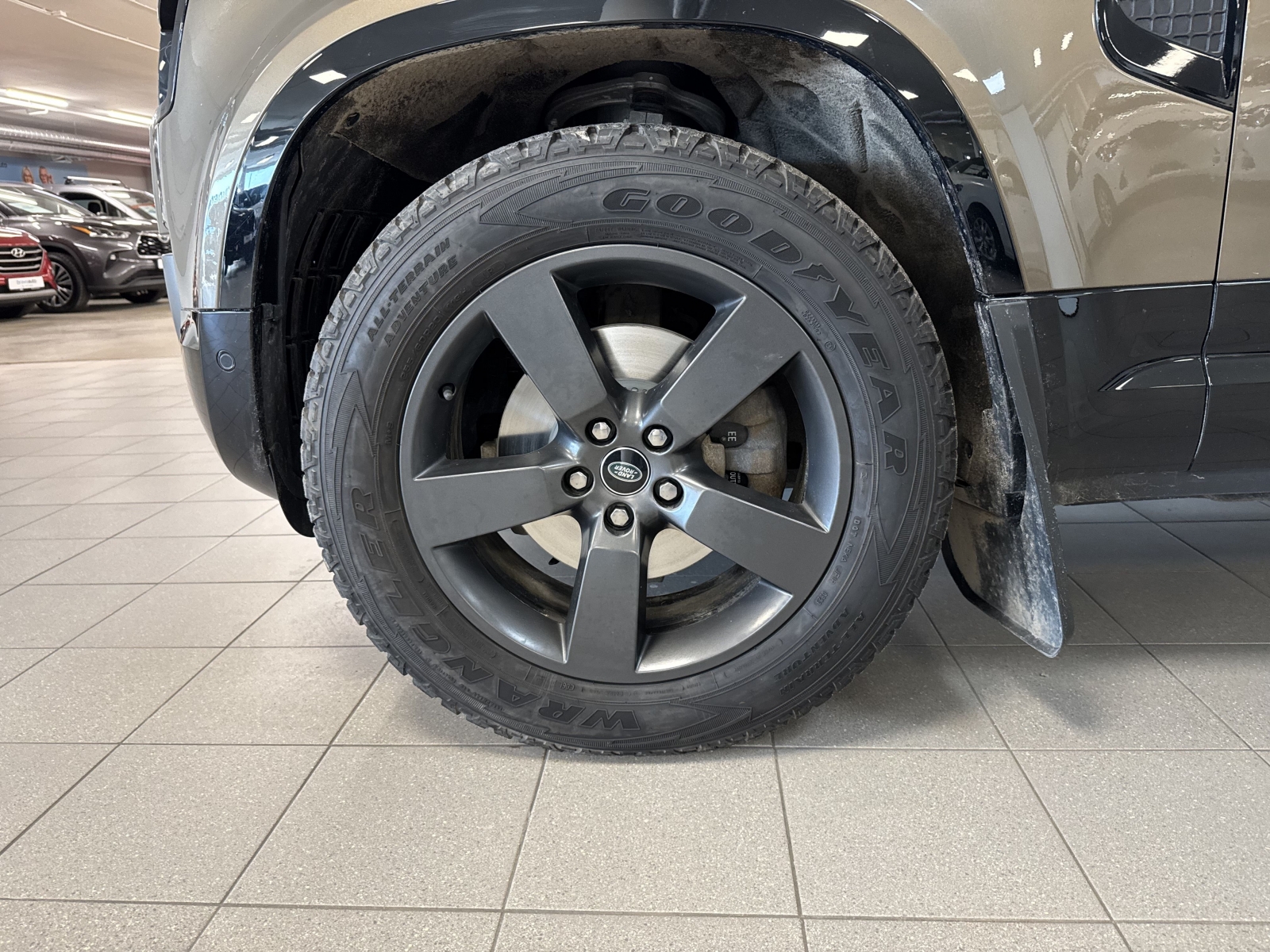 Land Rover Defender D250 MHEV X-Dynamic HSE