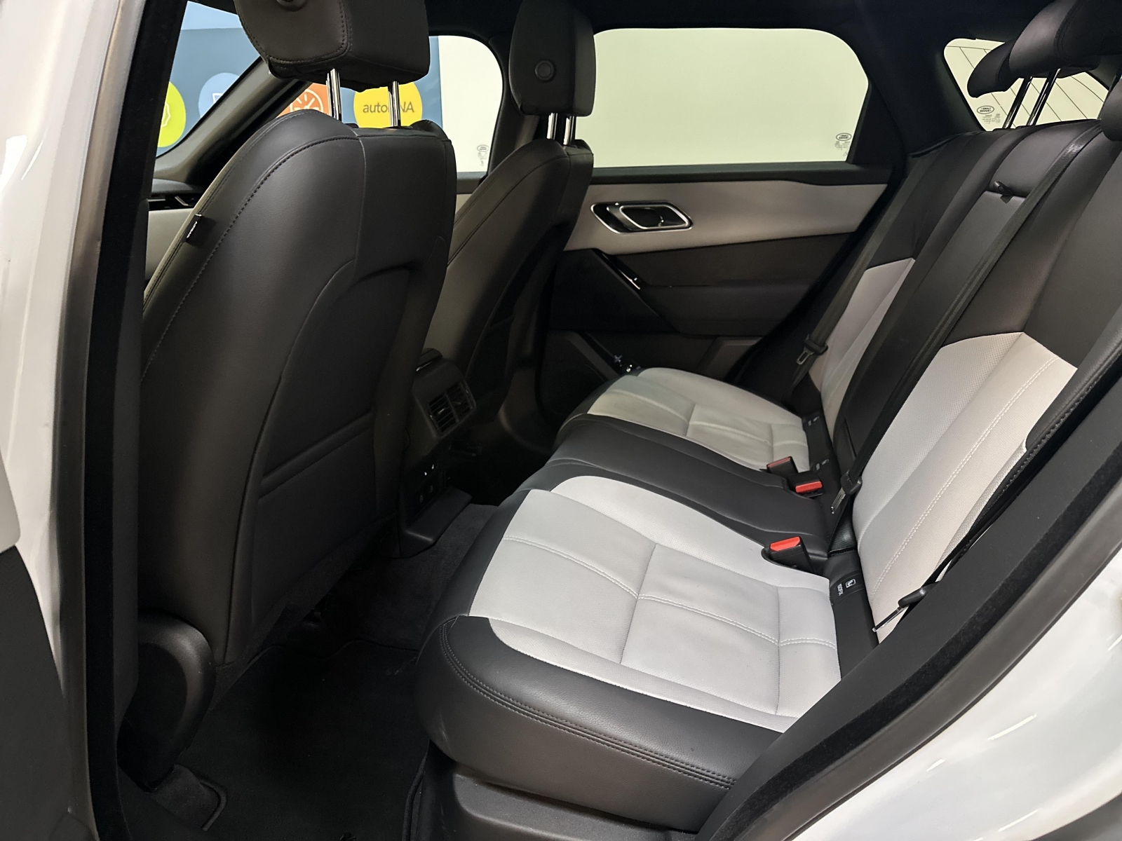 Land Rover Range Rover Velar D200 DYNAMIC SE