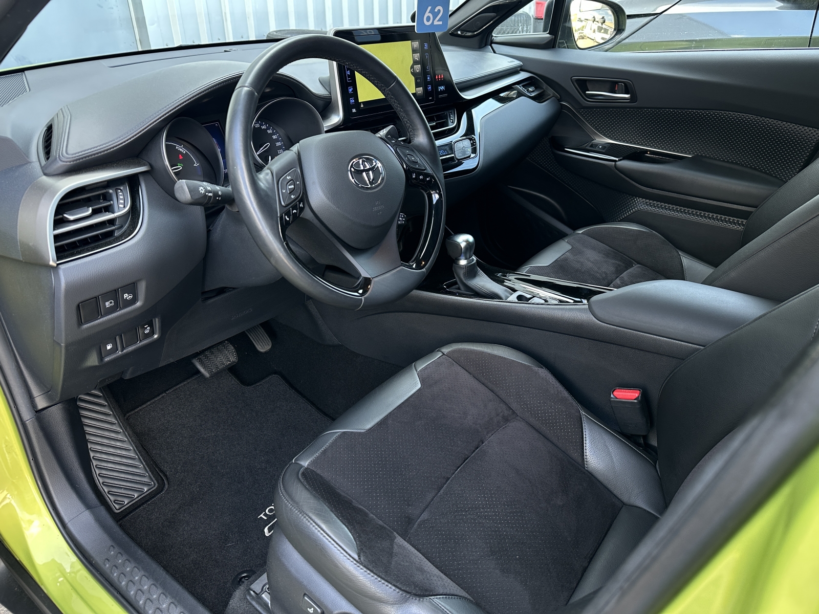 Toyota C-HR Hybrid