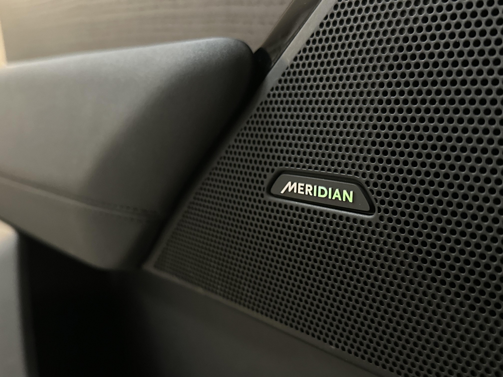 Land Rover Range Rover Velar D200 DYNAMIC SE