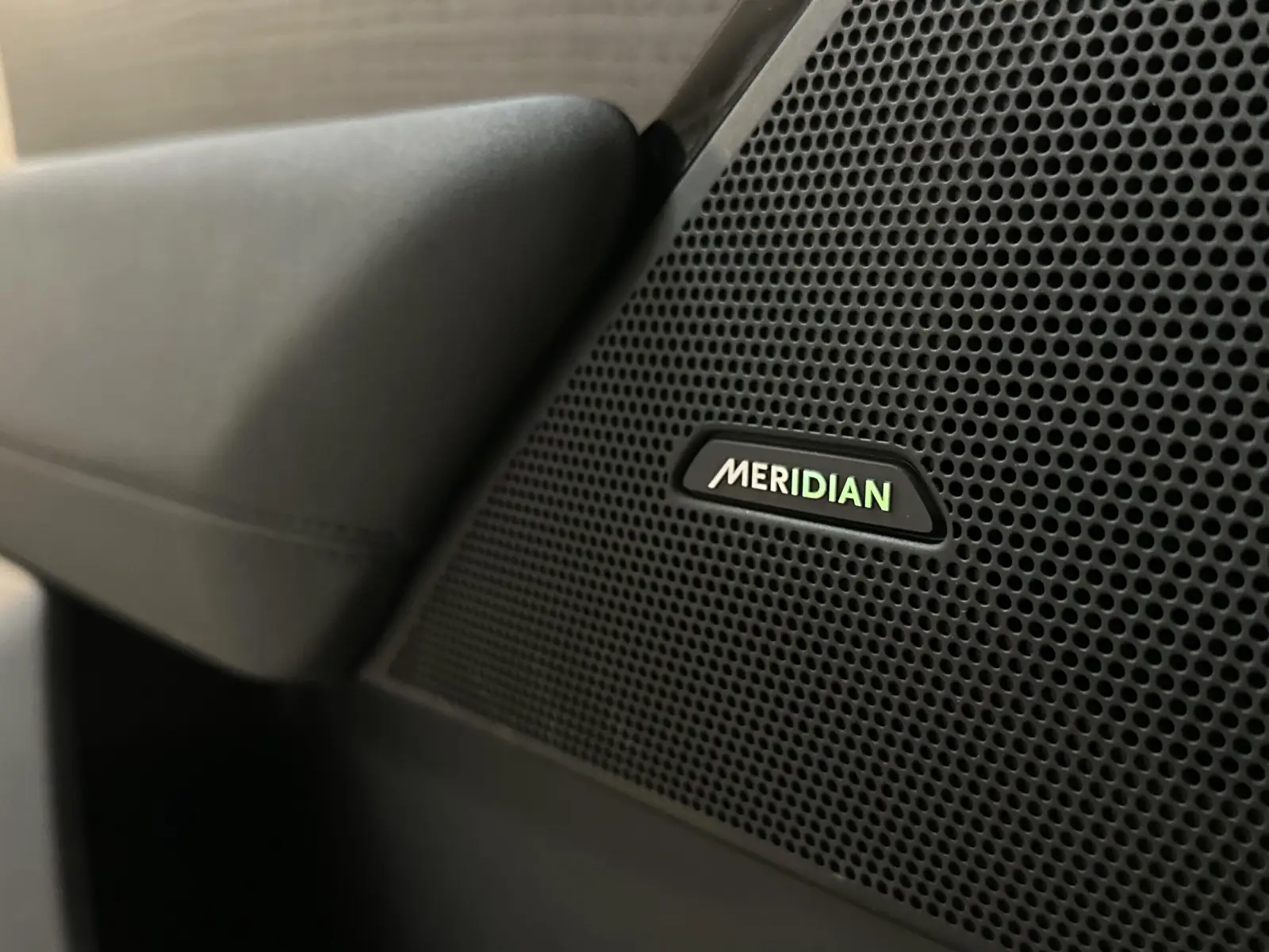 Land Rover Range Rover Velar D200 DYNAMIC SE