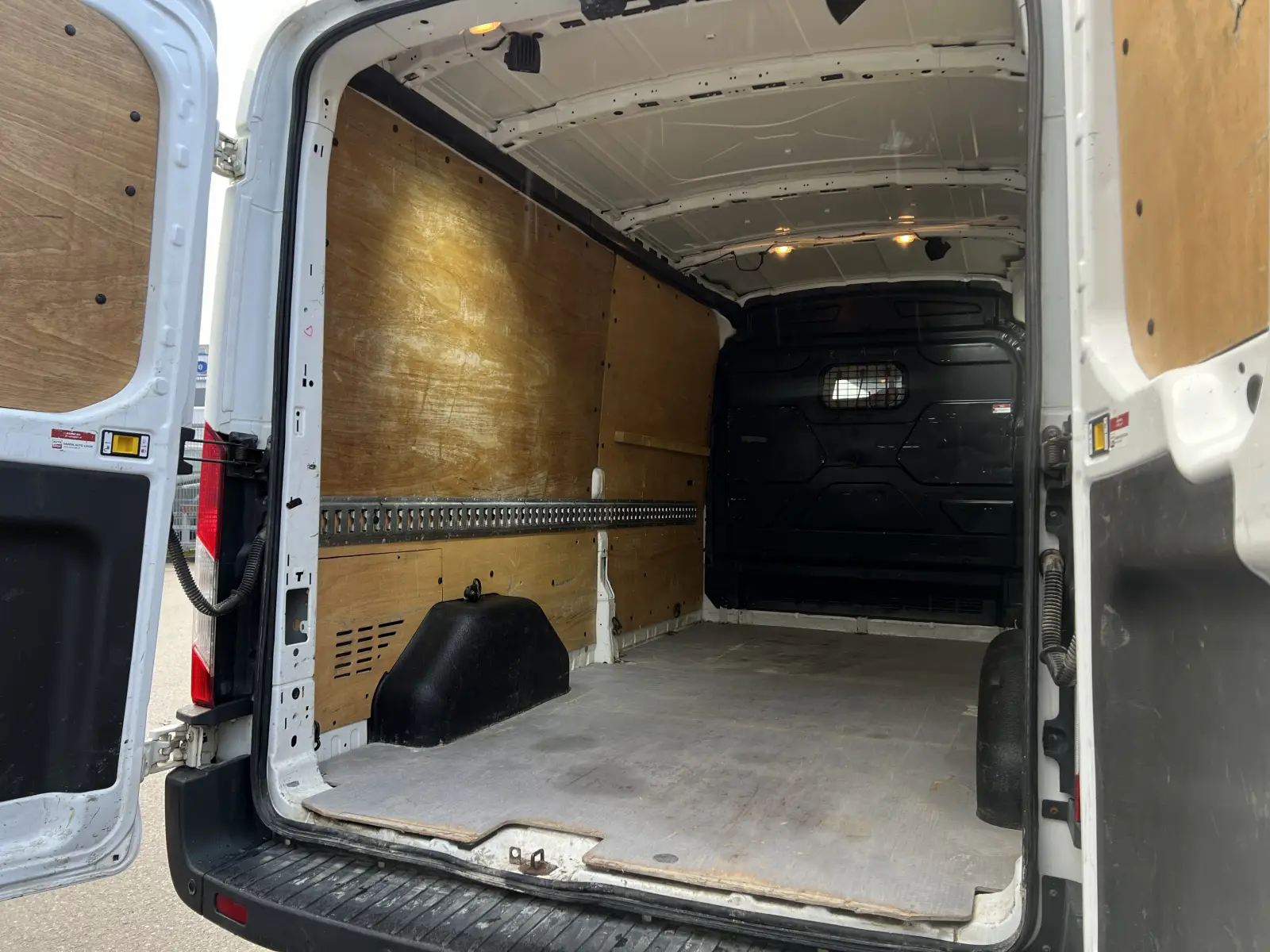 Ford Transit Tend Van L3H2