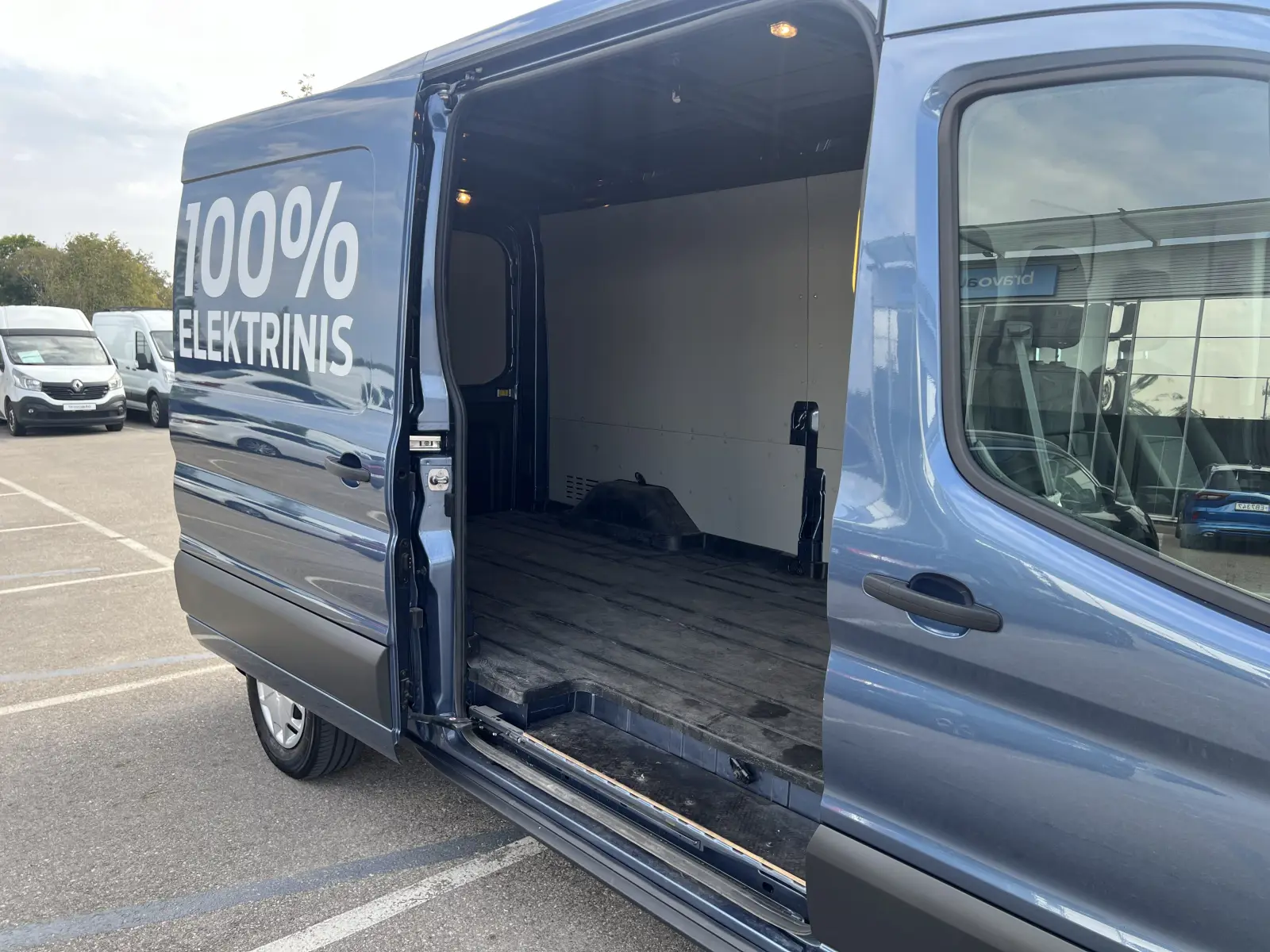 Ford Transit 100% Elektrinis VAN L3H2