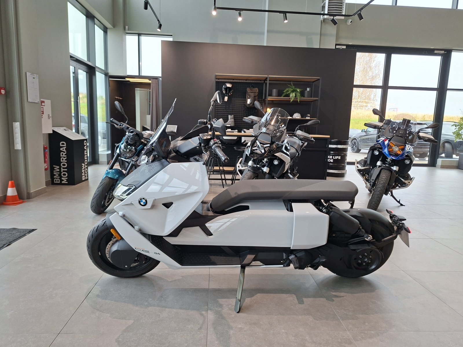 BMW (moto) CE 04