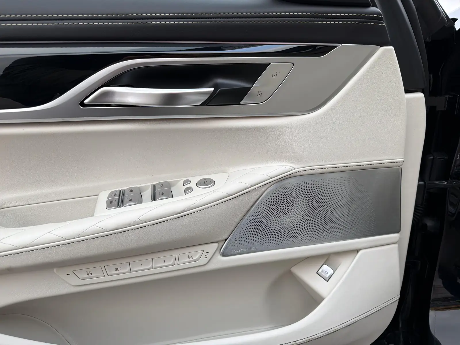 BMW 750 XDrive Individual