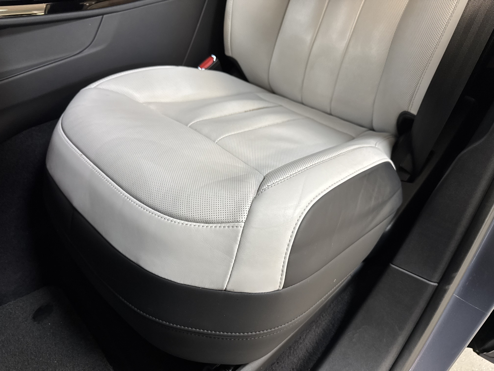 Land Rover Range Rover Sport First Edition