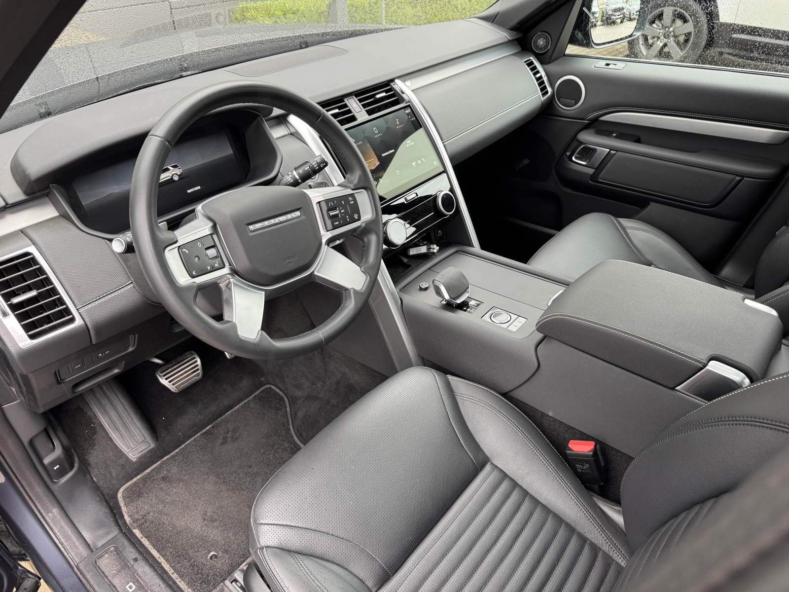Land Rover Discovery D250 Dynamic SE 3.0