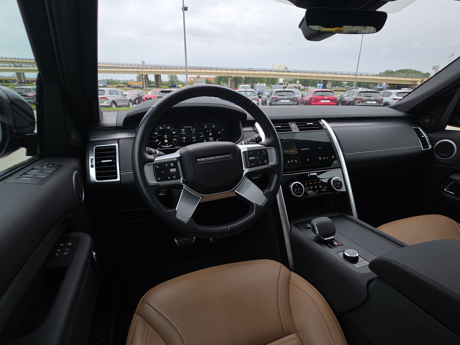 Land Rover Discovery D250 Dynamic HSE