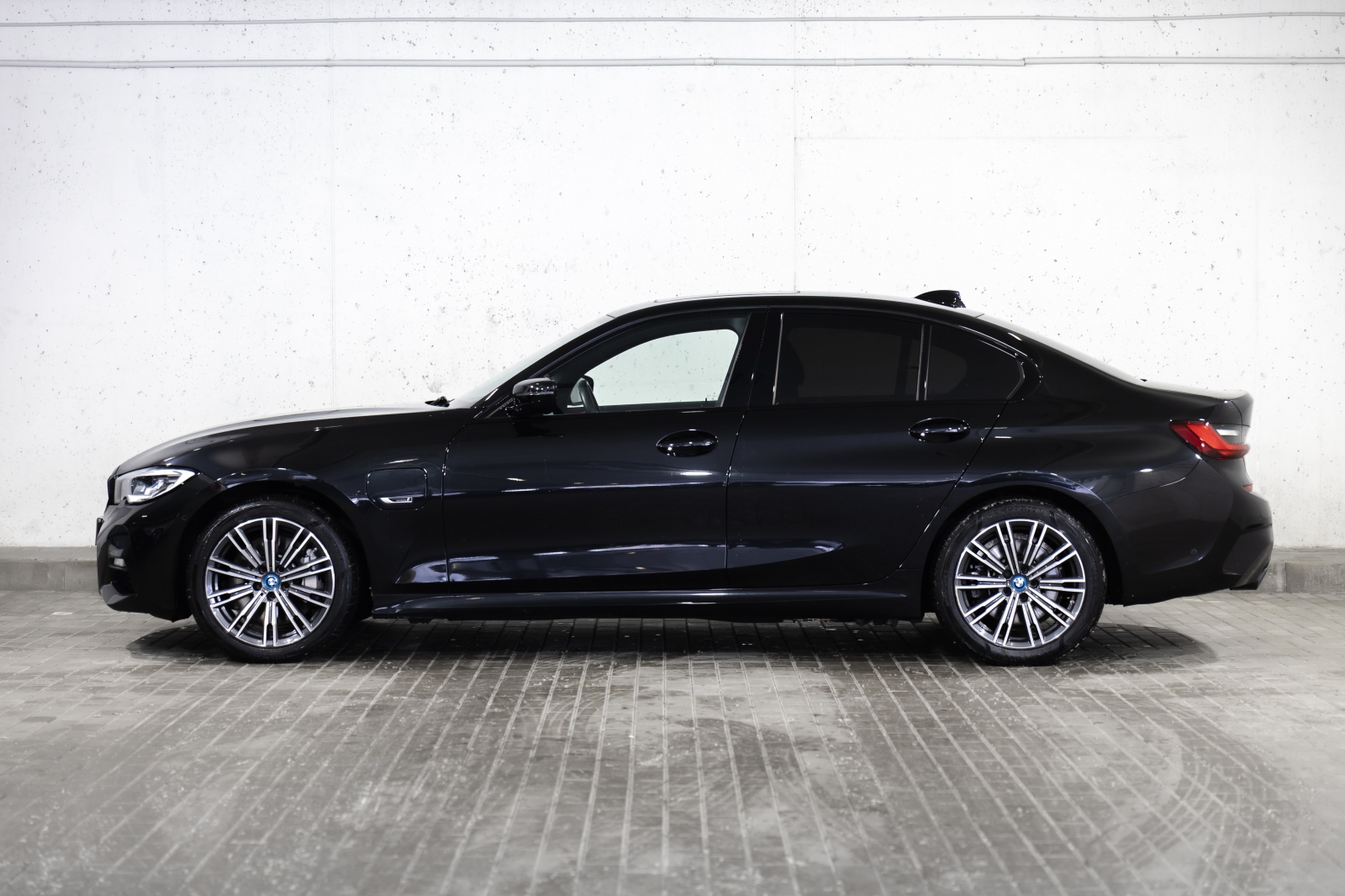 BMW 330 e
