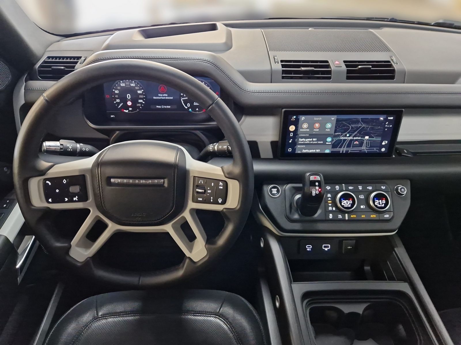 Land Rover Defender D250 MHEV X-Dynamic HSE