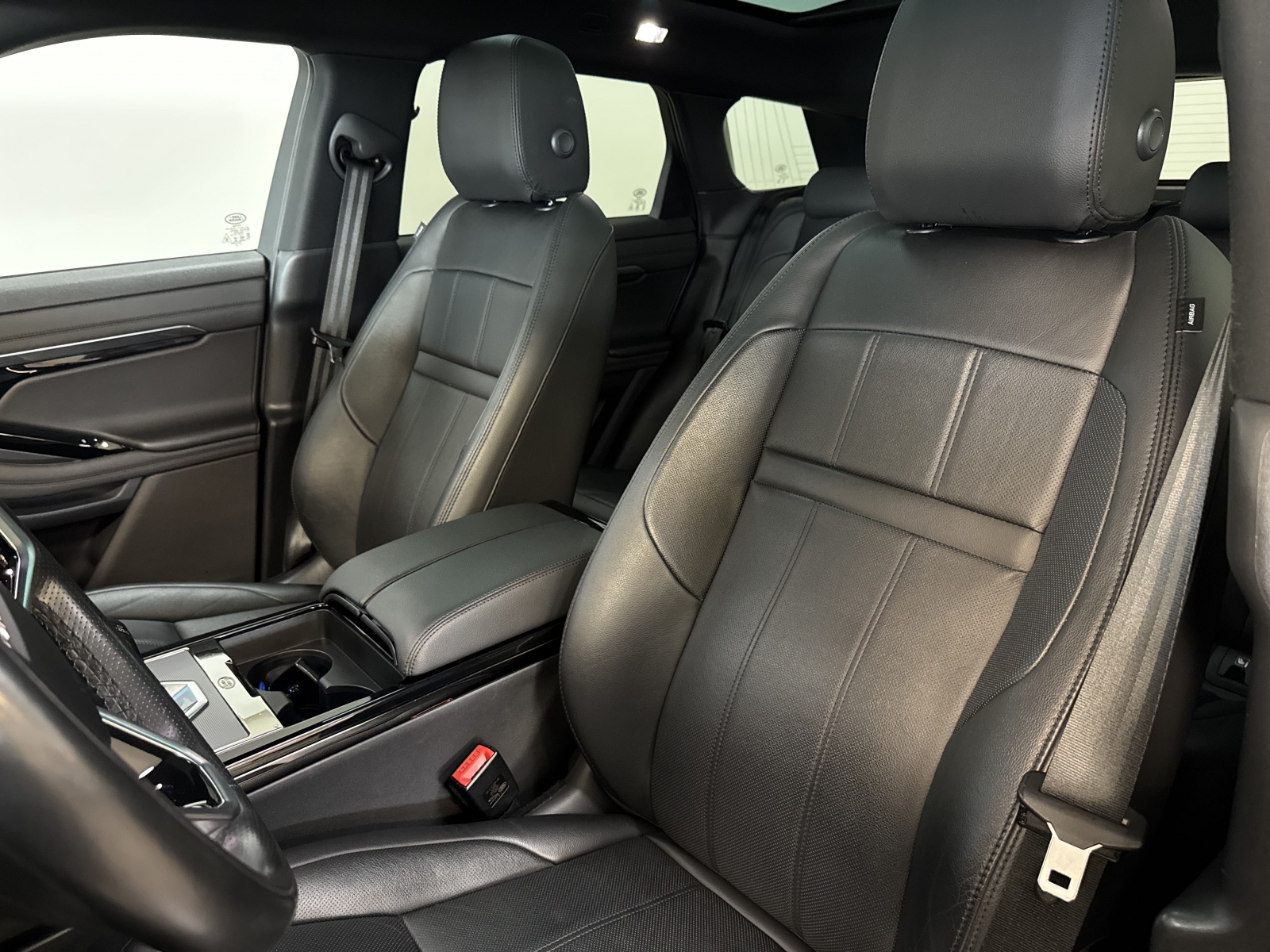 Land Rover Range Rover Evoque P300E Plug-In Hybrid AWD R-Dynamic SE