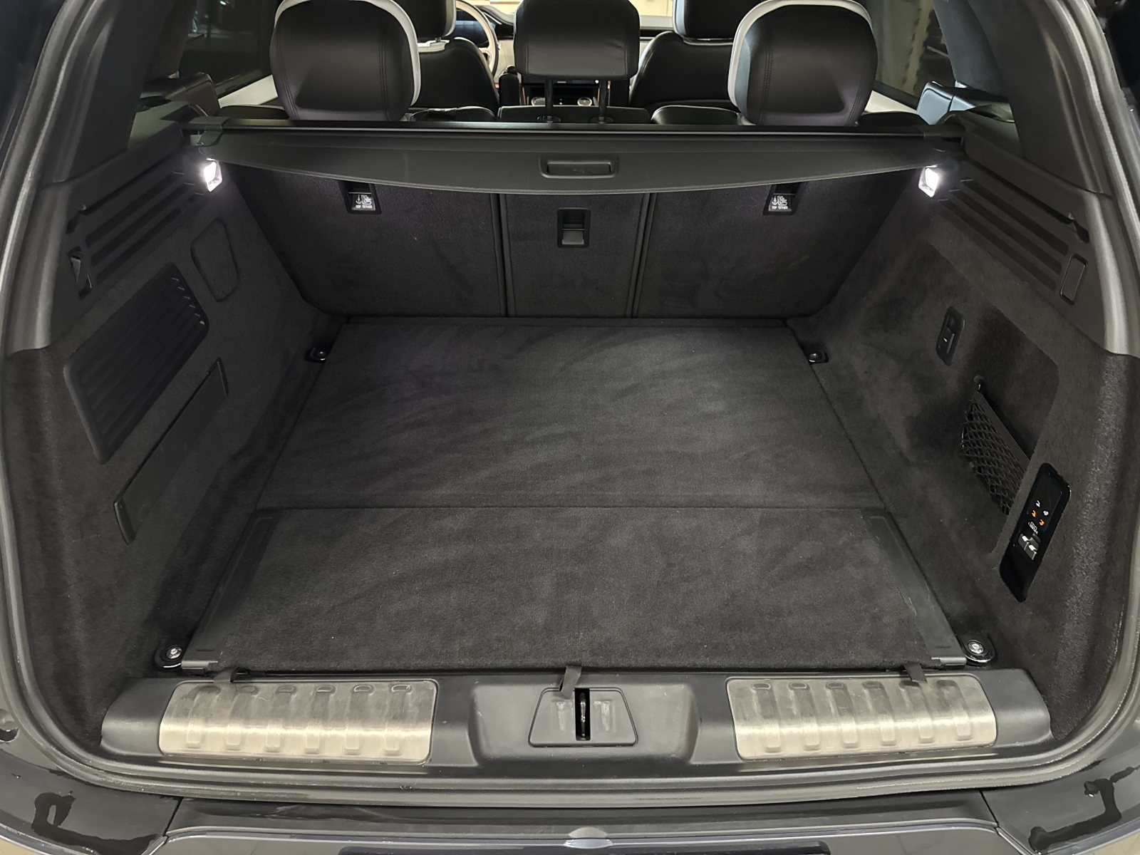 Land Rover Range Rover Sport First Edition