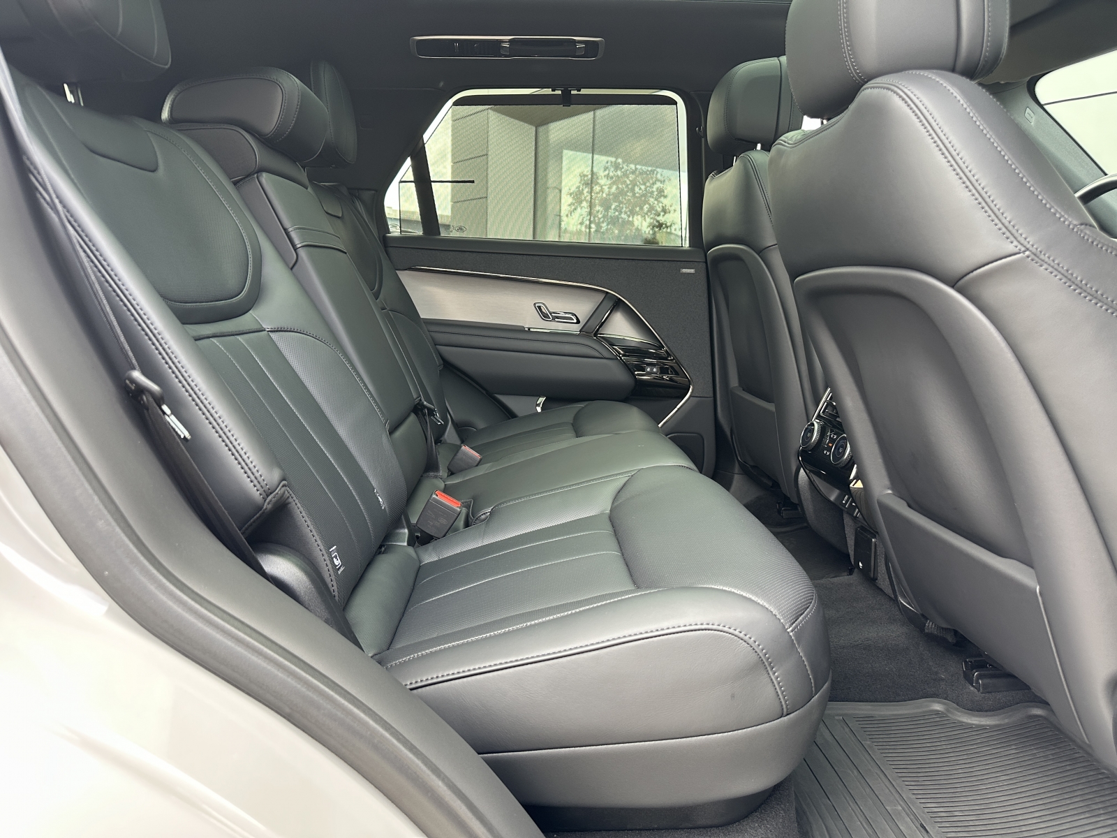 Land Rover Range Rover Sport PHEV DYNAMIC HSE