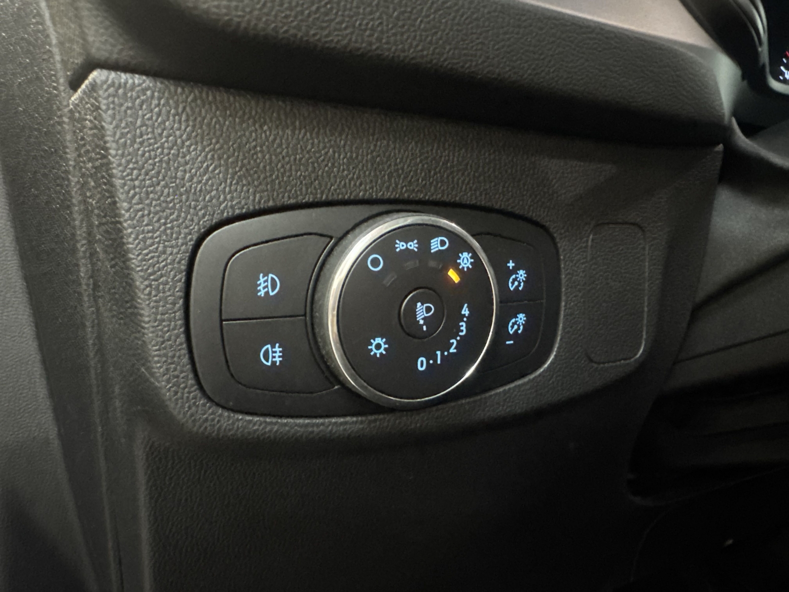 Ford Focus Connected SW MHEV