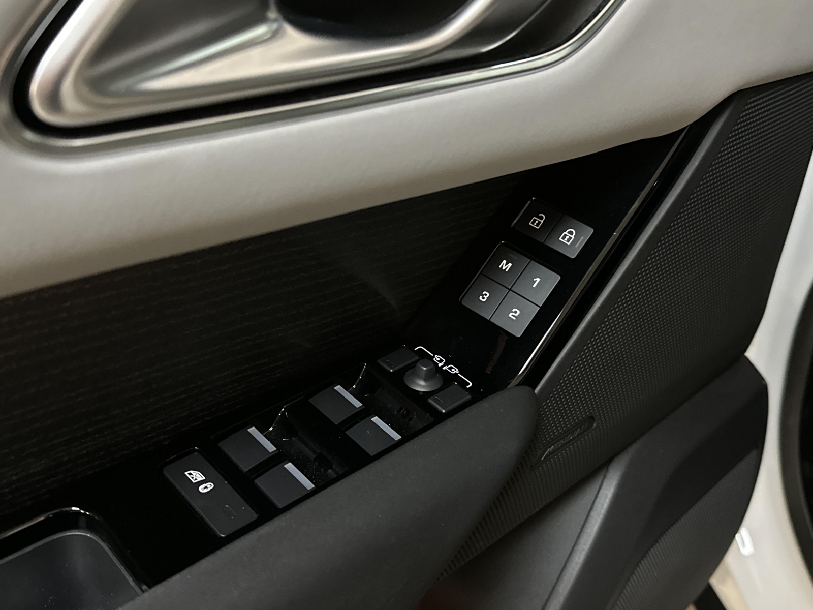 Land Rover Range Rover Velar D200 DYNAMIC SE