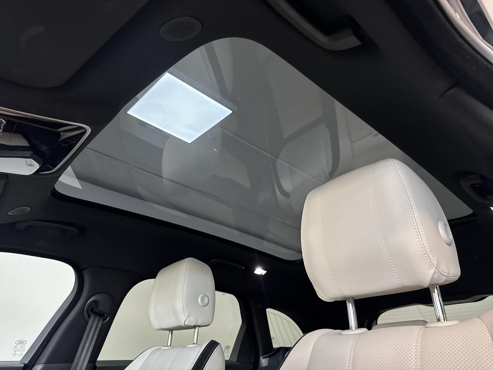 Land Rover Range Rover Velar R-Dynamic SE