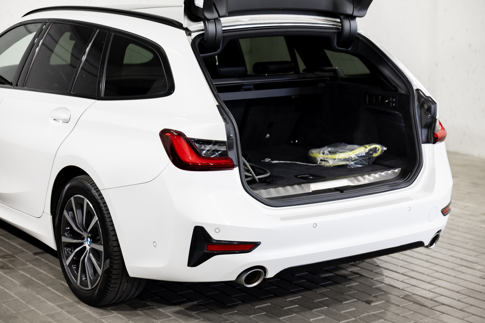 BMW 330 e xDrive