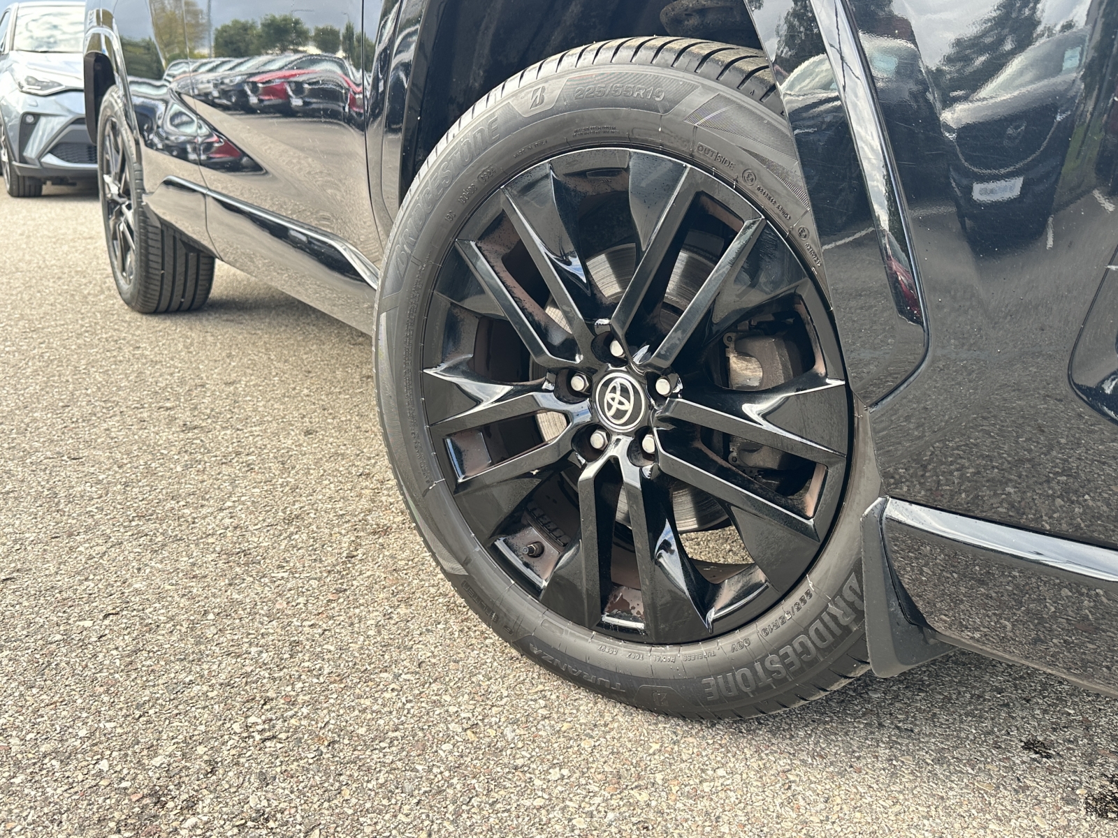 Toyota RAV4 Black Edition Hybrid AWD