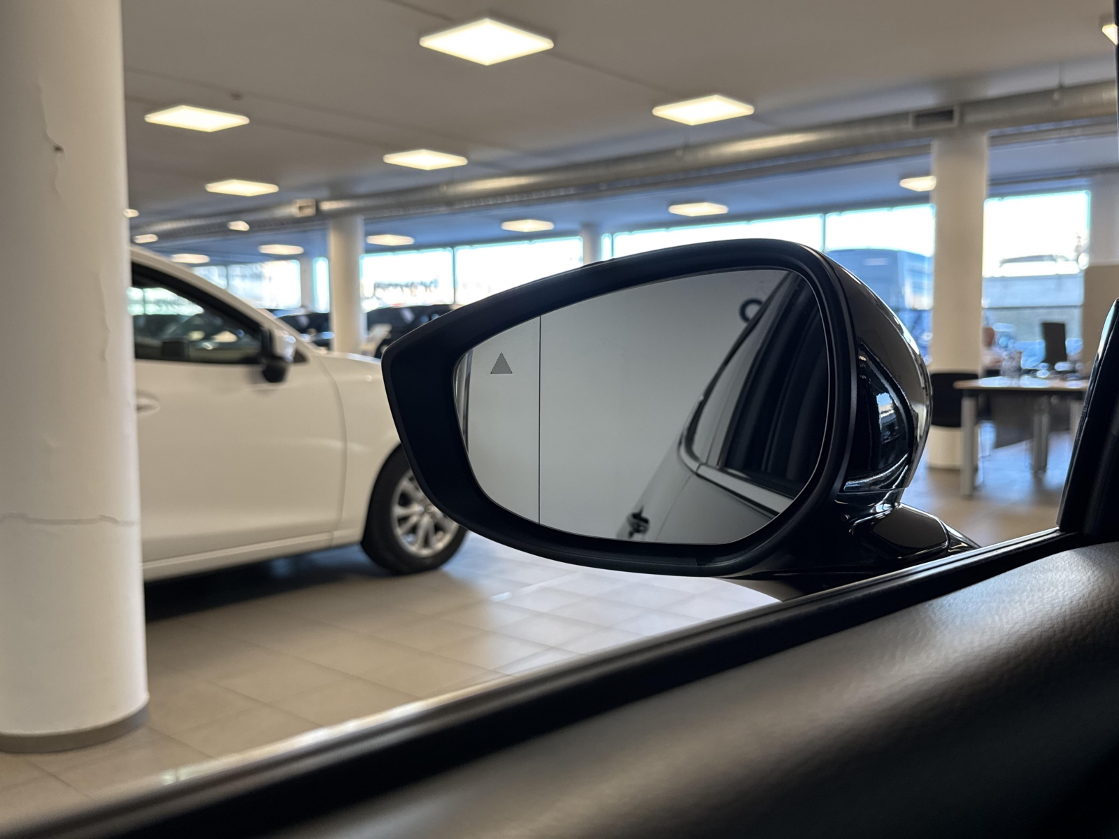 Mazda 3 5D Blackout Editon