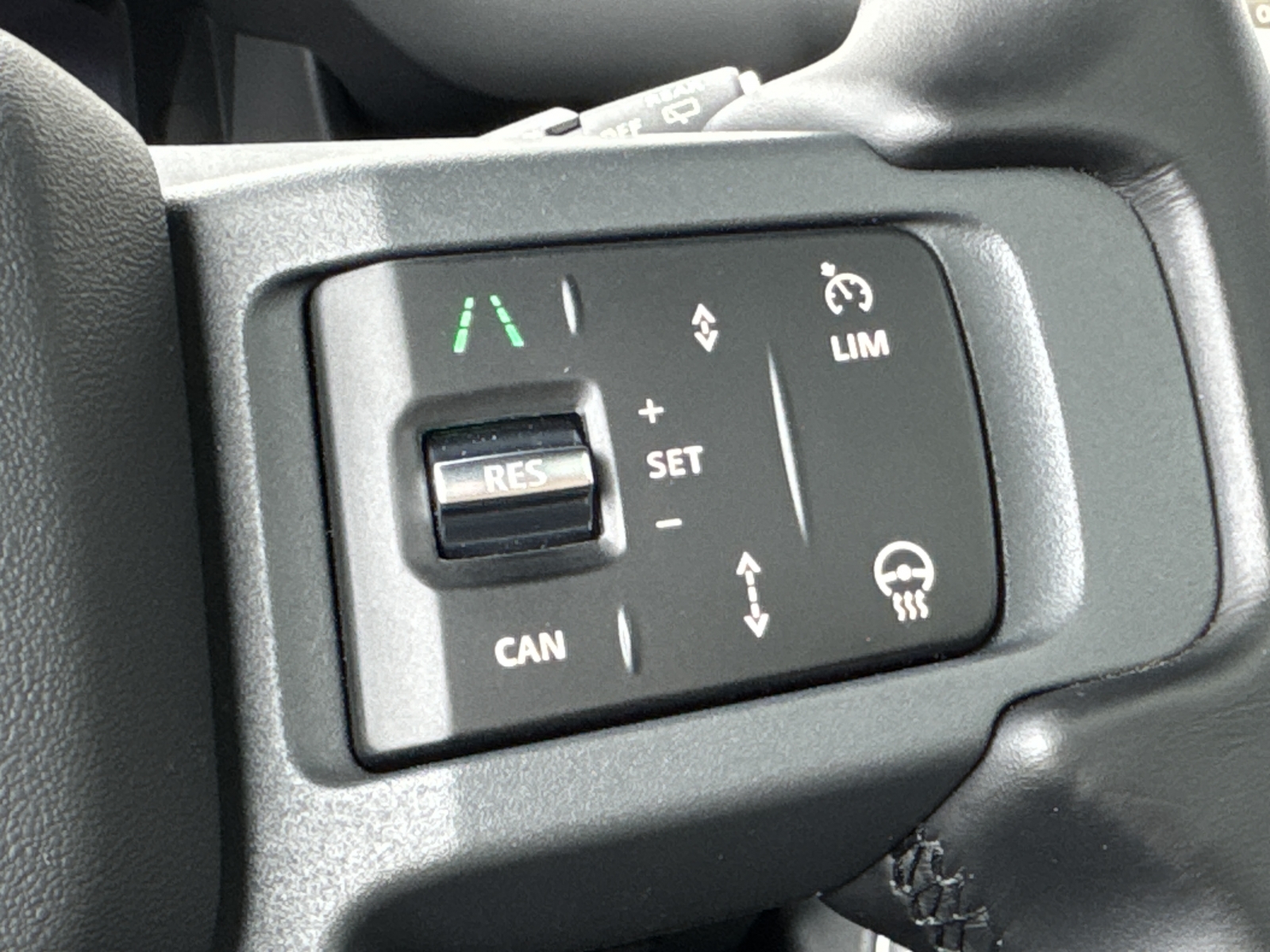 Land Rover Defender 110 D300 X-Dynamic HSE 3.0