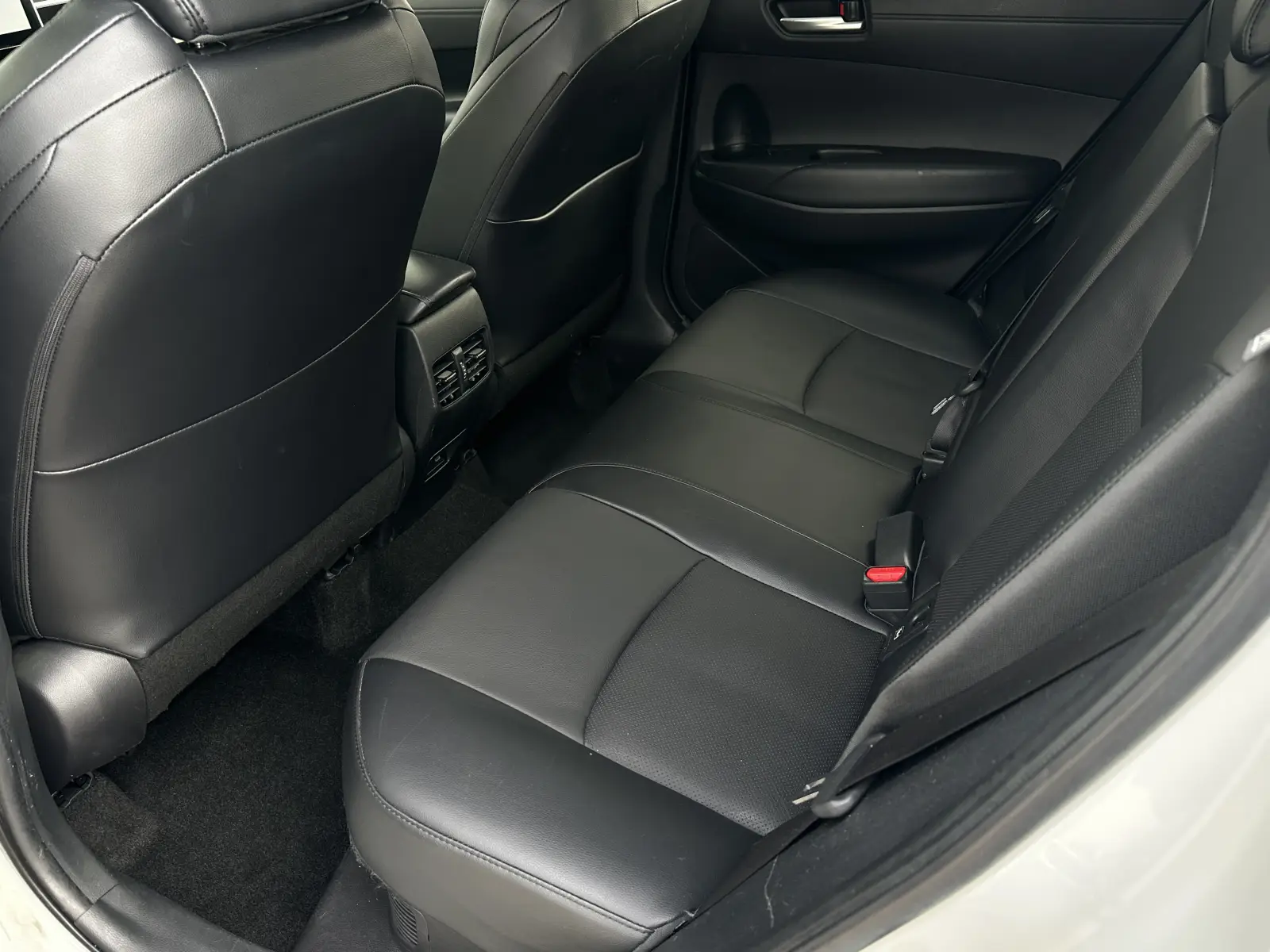 14d1daf58e3b7f9314790a0697c225566a16899a828fa.jpg