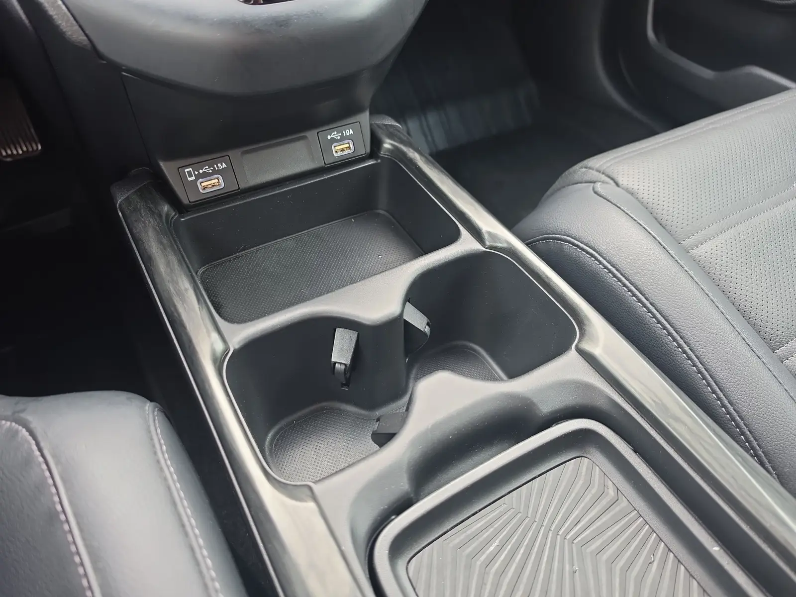 4f150ee44e263a9e99fa2dddcb84fa186ab52a57bb26f.jpg