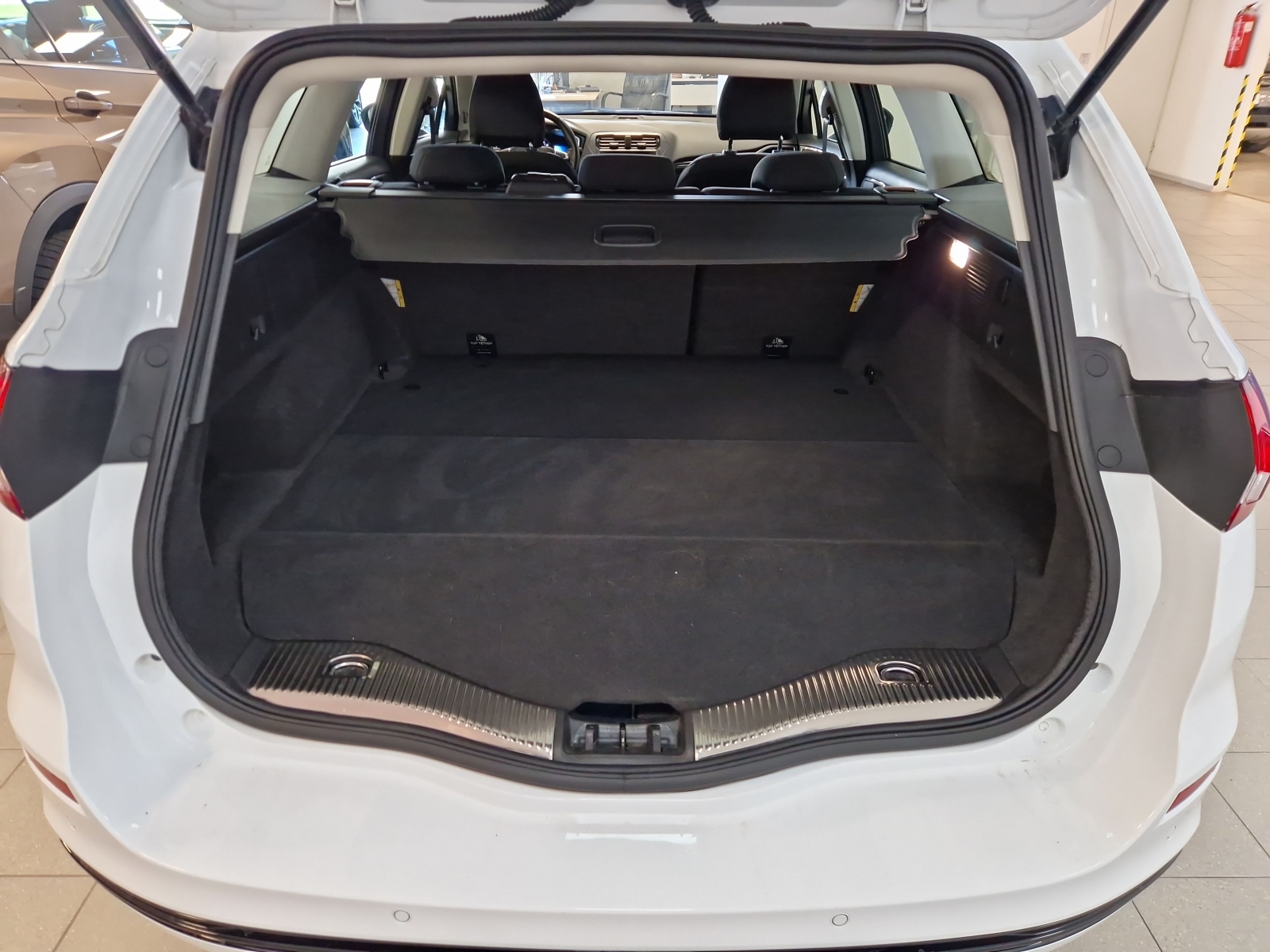 Ford Mondeo Titanium SW Hybrid