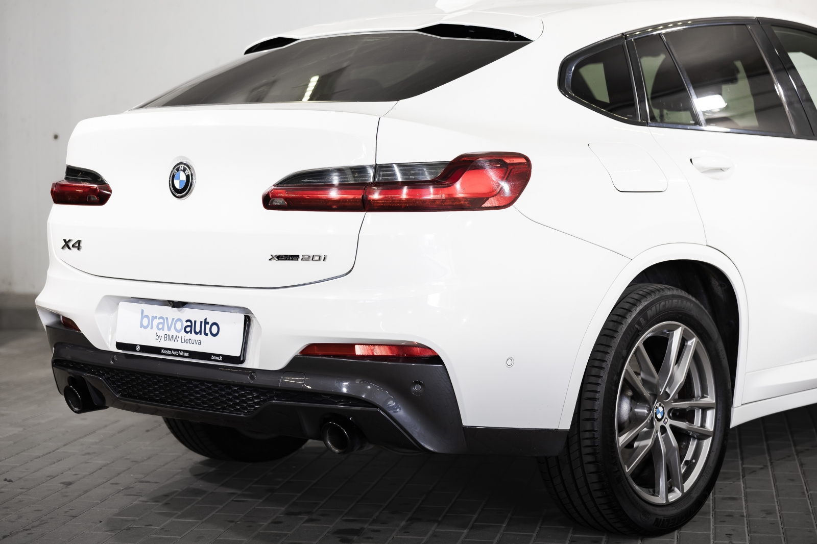 BMW X4 xDrive20i