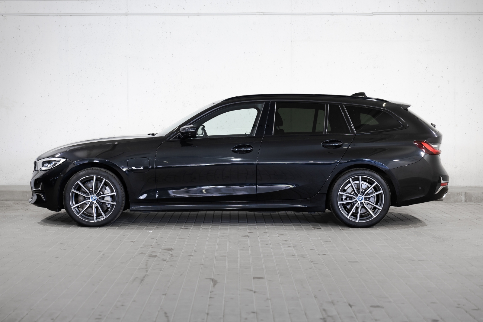 BMW 330 e