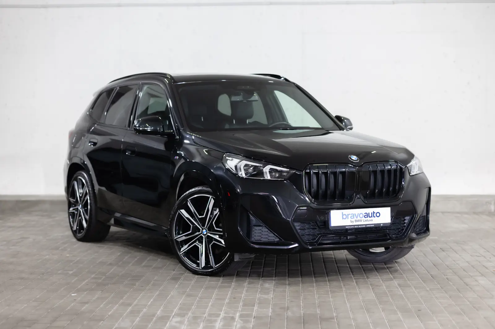 BMW X1 xDrive23i