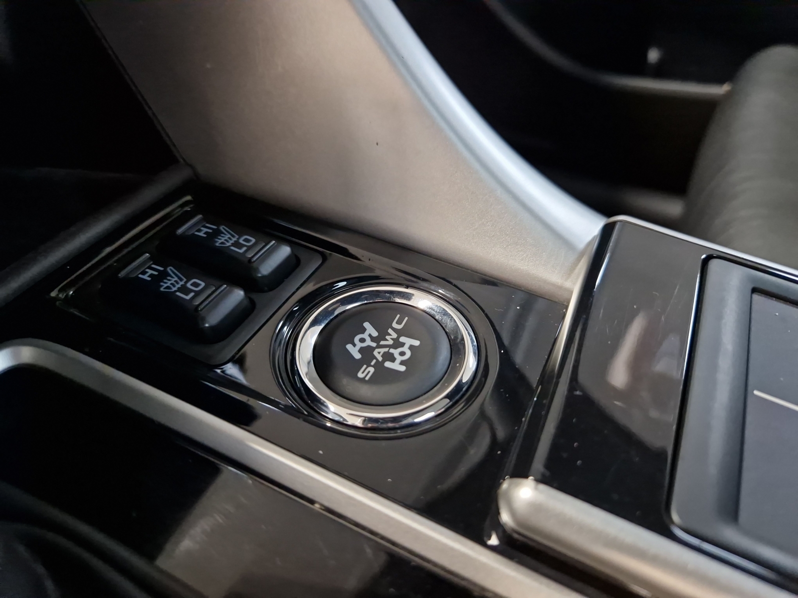 Mitsubishi Eclipse Cross Instyle+