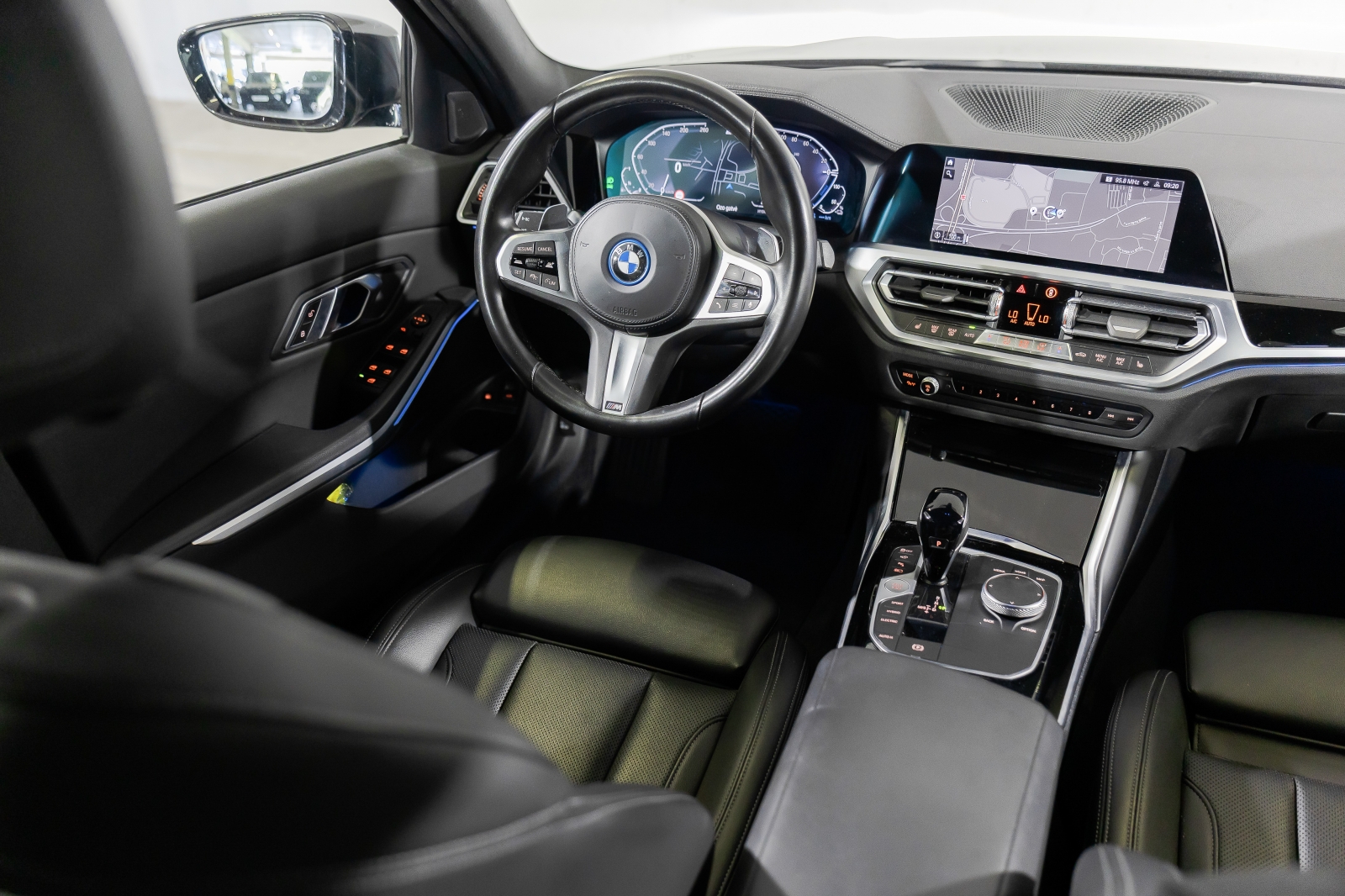 BMW 330 e